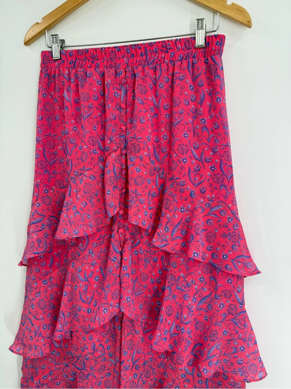Allison New York Ella Tiered Midi Skirt | Pink Floral | Medium